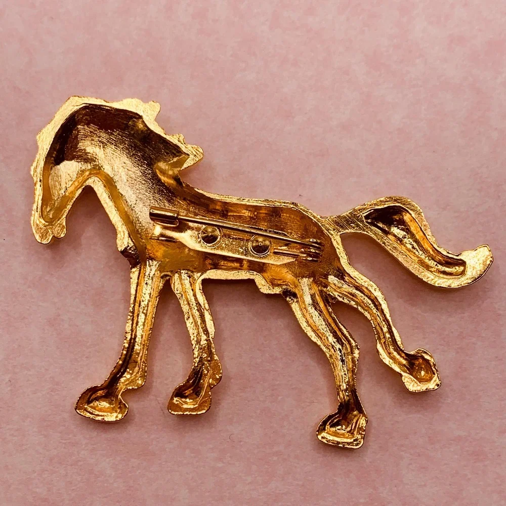 80s Shiny Gold Tone Horse Brooch w/ Rhinestone Eye